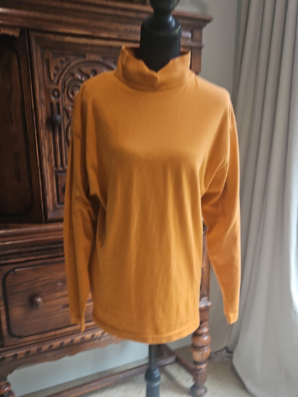 OAKBROOK SPORT VTG. Sears Brand Mustard Yellow Mock Neck Long Sleeve Top.Size M